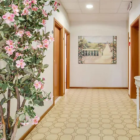 杰拉尼别墅酒店 酒店 里米尼